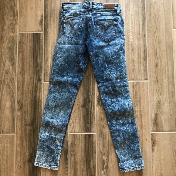 Levi’s Acid Wash Demi Curve Low Rise Skinny Jeans - Picture 2 of 3